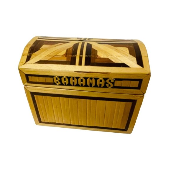 Wooden Bahamas Trinket Box With Hinged Lid & Red Velvet Interior - 5" x 3.5" x 3 - Picture 5 of 7